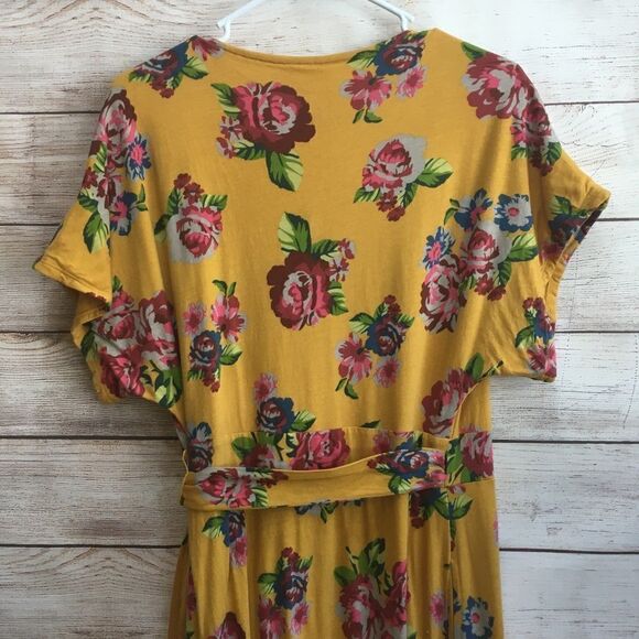 MATILDA JANE ALANA MAXI WRAP DRESS IN YELLOW FLORAL - Picture 10 of 14